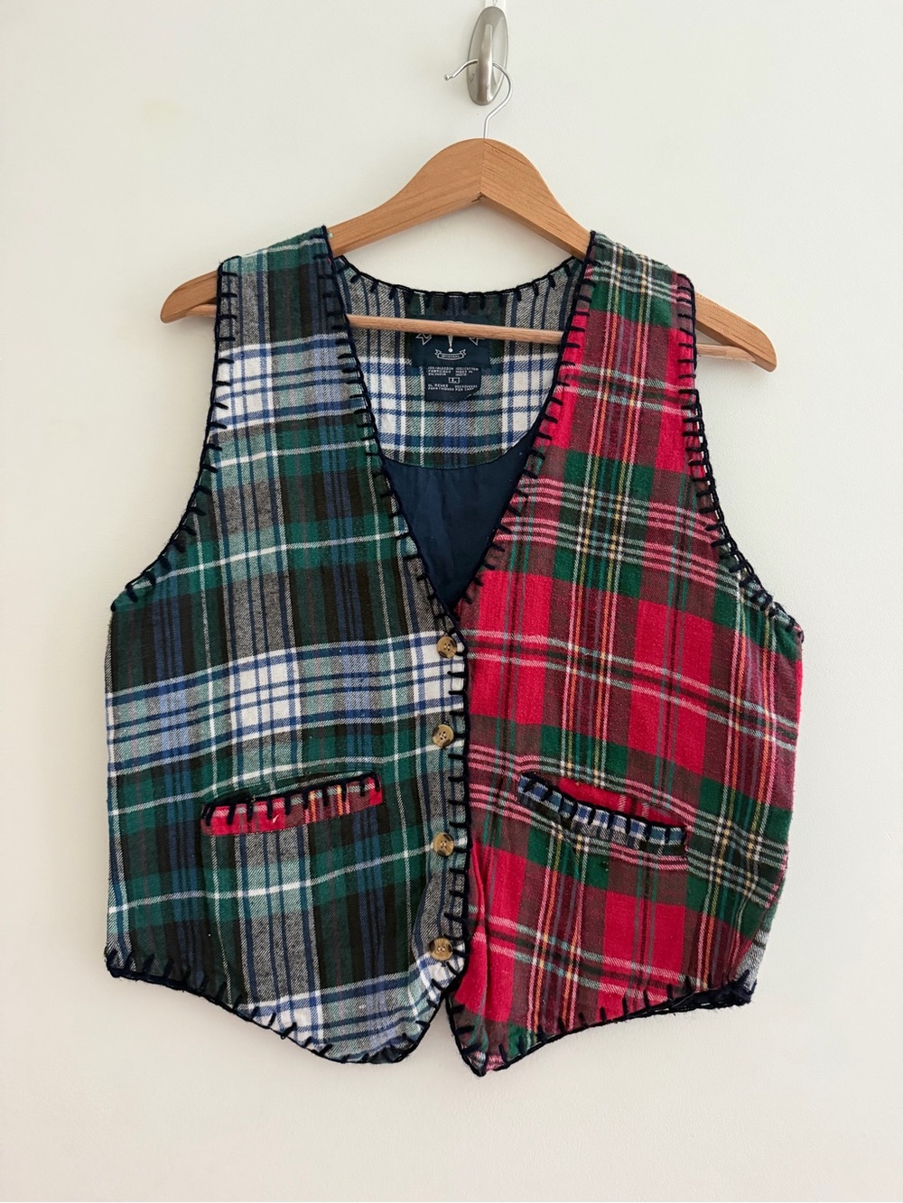 Vintage Solutions Original Women’s Plaid Reversible Vest in Red Green Holiday L
